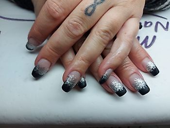 uitgebeide nagelkunsten Mirjam's Nagelstudio Beerta